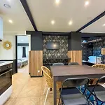 Urbanflat 86 - Charming 2 Bedrooms In Center Of Lejlighed *