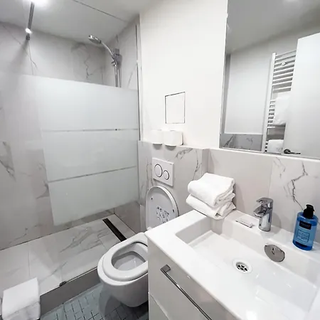 Urbanflat 86 - Charming 2 Bedrooms In Center Of Apartamento