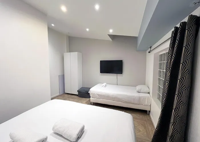 Urbanflat 86 - Charming 2 Bedrooms In Center Of *